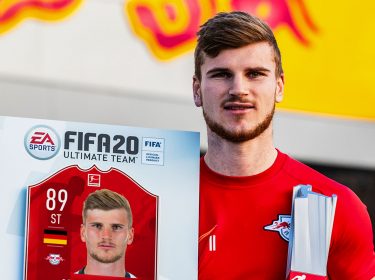 Timo Werner mit FIFA 20 POTM Karte