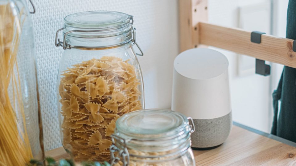 Google Home und Google Nest So setzt Du die Geräte zurück
