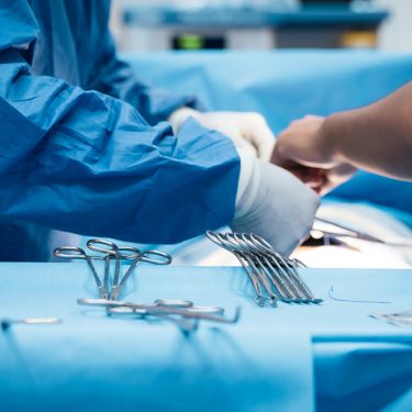liver4life-header Lebertransplantation bei der eine Leber, die mit Liver4Life regeneriert wurde, transplantiert wird.