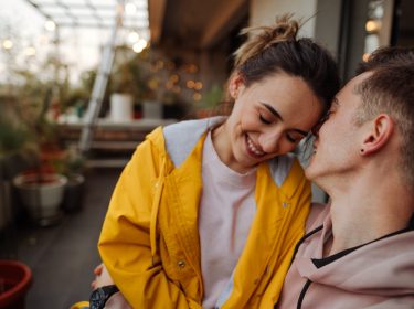 Google Assistant am Valentinstag: Diese Befehle machen Dein Zuhause romantischer