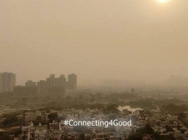 Smog über Neu Dehli, der für Tinte aus CO2 genutzt wird.