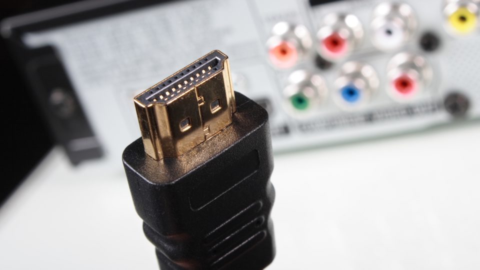 HDMI 2.1: Diese Buchse braucht Dein Fernseher für PS5 und XSX