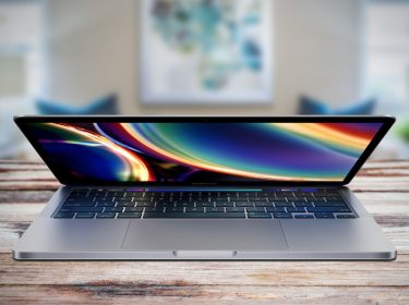 MacBook Pro 13 (2020) aufgeklappt