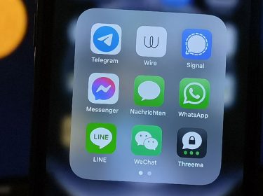 Messenger WhatsApp, Signal, Telegram, Threema und mehr auf einem Smartphone