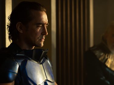 Auf dem Bild in dem Artikel zu den besten Sci-Fi-Serien ist eine Szene aus Foundation zu sehen.