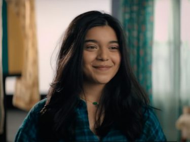 Iman Vellani als Kamala Khan in der Serie Ms Marvel