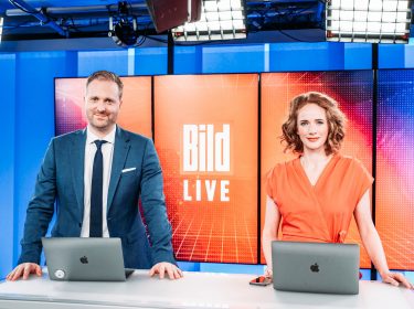BILD TV Moderatorin Patricia Platiel und Moderator Kai Weise im Studio.