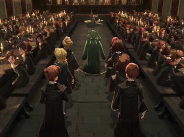 Die neuen Schüler:innen durchqueren die große Halle im Spiel Harry Potter: Magic Awakened