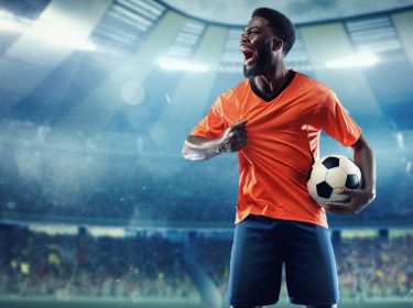 Fußballspieler jubelt