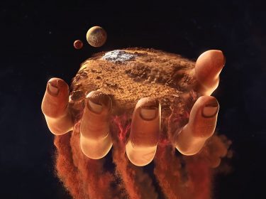 Dune: Spice Wars - Sand zerläuft in einer Hand