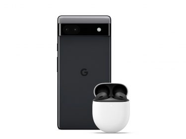 Ein Smartphone und In-Ears