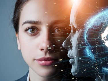 KI liest Emotionen einer Frau