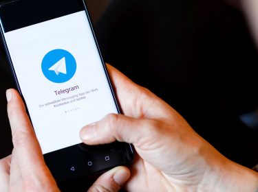 Den Messenger Telegram am Smartphone nutzen.