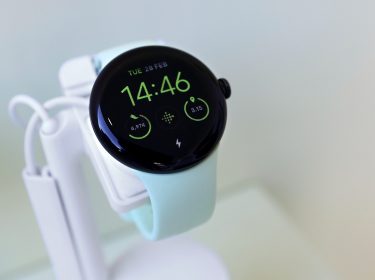 Eine Smartwatch von Google