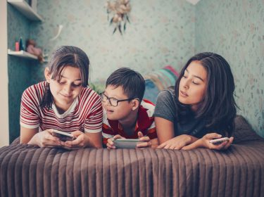kinder nutzen vodafone jugendschutzprodukte