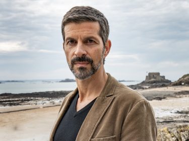 Pasquale Aleardi als Kommissar Dupin