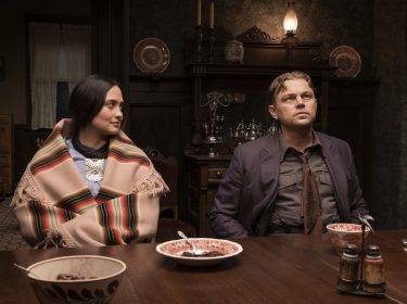 Di Caprio und Gladstone sitzen nebeneinander