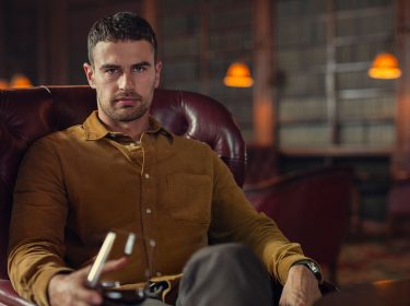 theo james als eddie in the gentlemen