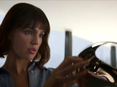 Eiza González als Auggie Salazar in 3 Body Problem