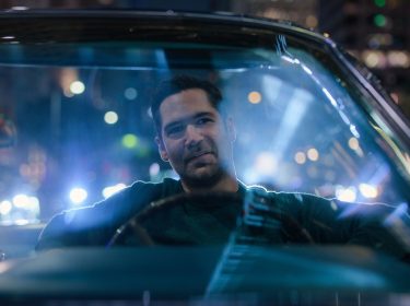 Manuel Garcia-Rulfo als Mickey Haller in 