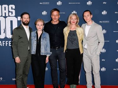 Franz Dinda, Elisa Schlott, Tom Wlaschiha, Anna Schudt und Rick Okon aus Das Boot