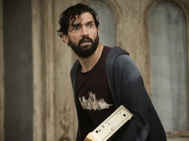 Szenenbild aus Staffel 2 Folge 1 von 