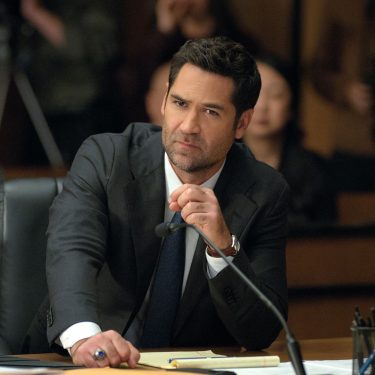 Manuel Garcia-Rulfo wohnt als Anwalt Mickey Haller in 