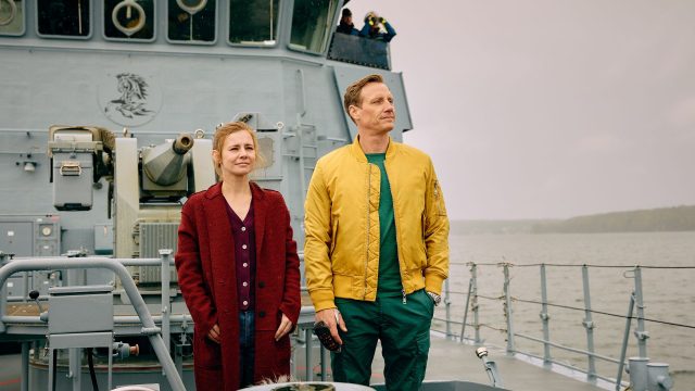 Josefine Preuß und Patrick Kalupa in einer Szene von "Dr. Nice" Staffel 3