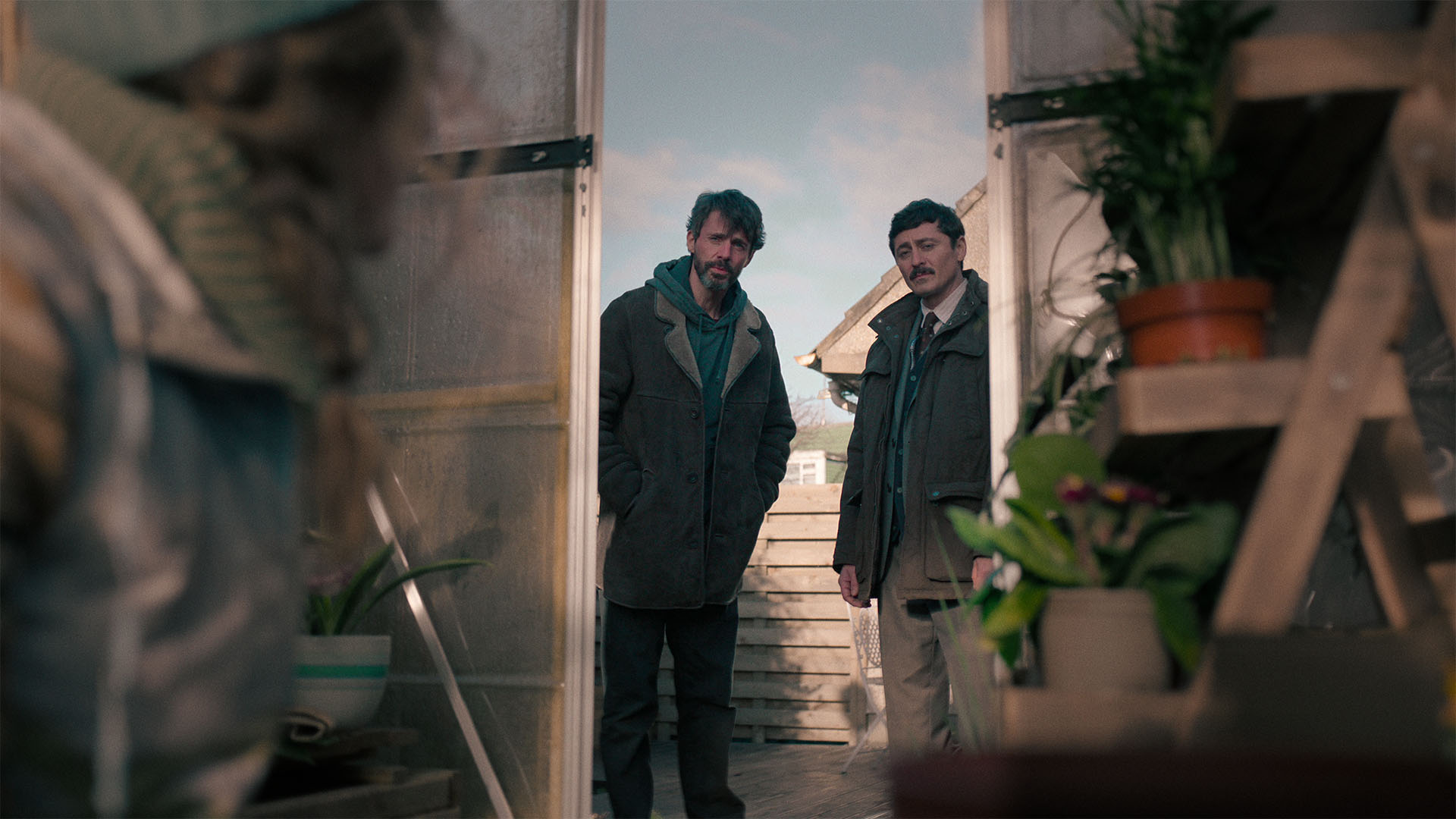 Matthew Goode und Alexej Manvelov in Dept. Q