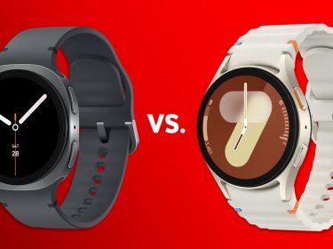 Die Samsung Galaxy Watch8 und die Galaxy Watch7 vor rotem Hintergrund.