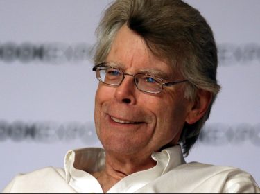 Portraitaufnahme des Schriftstellers Stephen King.