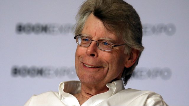 Portraitaufnahme des Schriftstellers Stephen King.