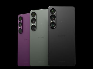 Das Xperia 1 VII ist jeweils in den Farben Lila, Grau und Schwarz zu sehen.