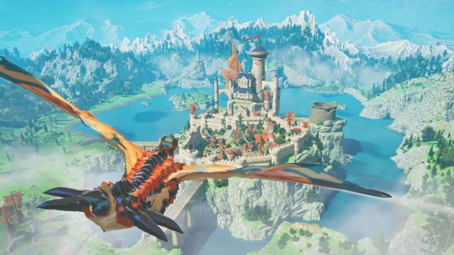In dieser Szene aus Monster Hunter Stories 3 fliegt ein Reiter auf einem feurig gefärbten Rathalos über die mittelalterlich anmutende Stadt Azuria, die auf einem Felsplateau zwischen Seen und Bergen liegt. Die imposante Burg im Zentrum ist von roten Bannern geschmückt. Die Stimmung wirkt abenteuerlich und fantasievoll