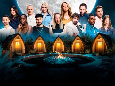 „Werwölfe – Das Spiel von List und Täuschung“ startet am 25. September in der ARD Mediathek Keyvisual mit Cast