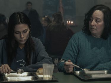 Ana Garibaldi und Vanetina Zenere in Im Dreck