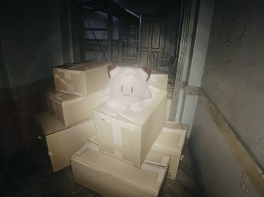 Eine Poké-Puppe in dem Horror-Trailer zu Pokémon-Legenden: Z-A.