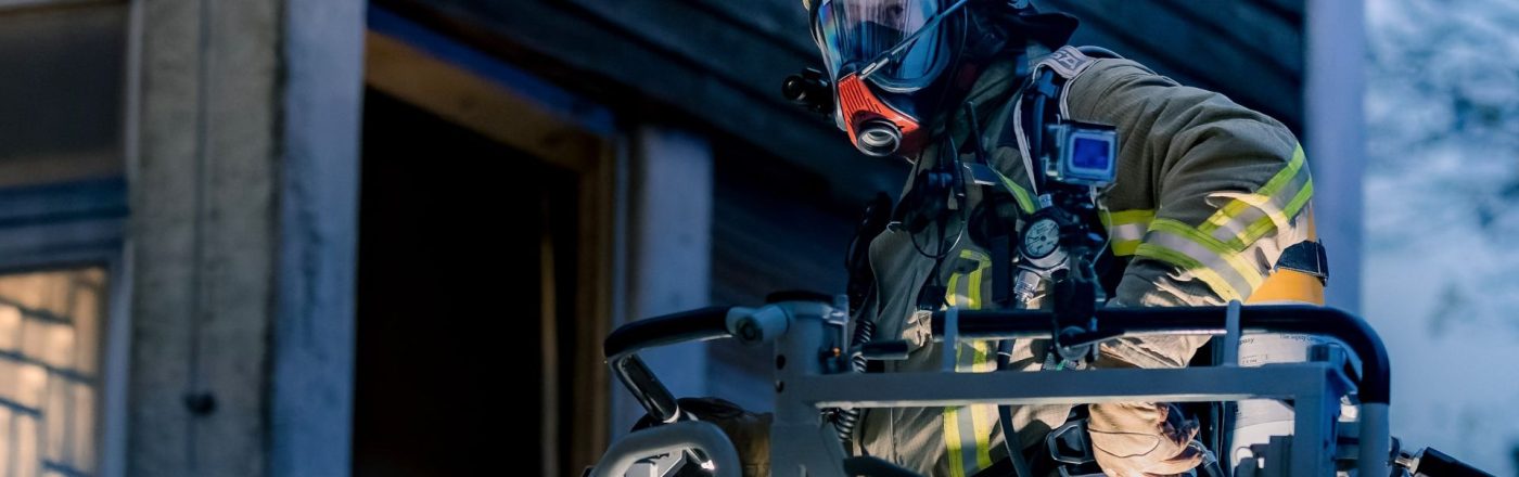 Ein Feuerwehrmann in 