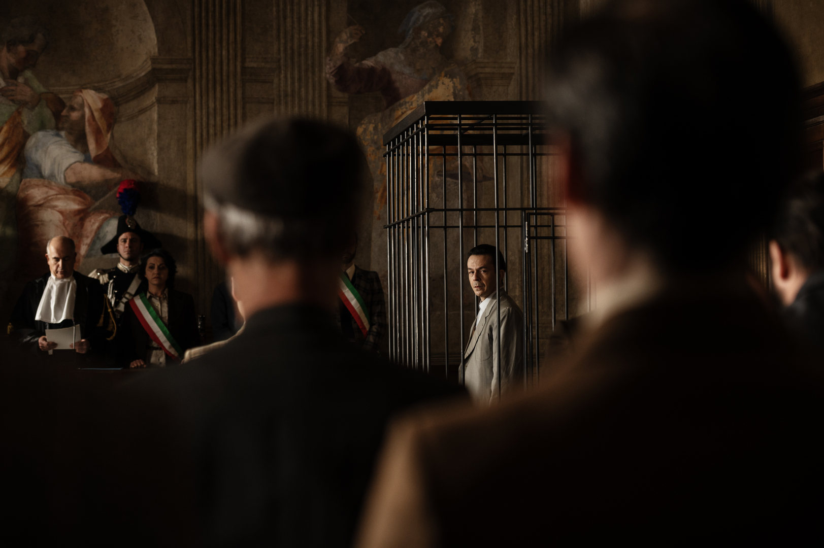 Ein Verdächtiger muss sich vor Gericht verantworten.