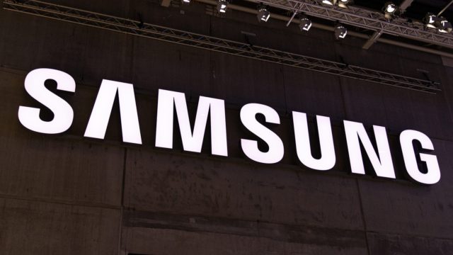 Samsung-Logo am Samsung-Stand auf der IFA. 7. September 2025.