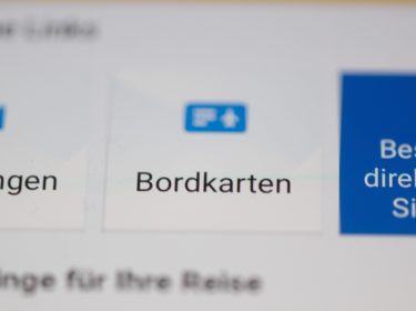 Eine Kachel mit der Aufschrift 