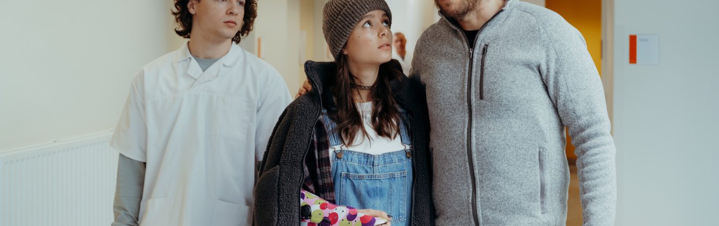 Mia und Leon im Gespräch mit Markus.