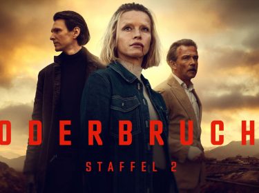 Quito (Sabin Tambrea), Maggie (Karoline Schuch) und Zajak (Lucas Gregorowicz) posieren für Staffel 2 der Serie 