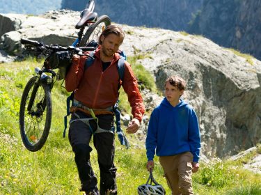 Sebastian Ströbel und Jacob Speidel in einer Szene von 