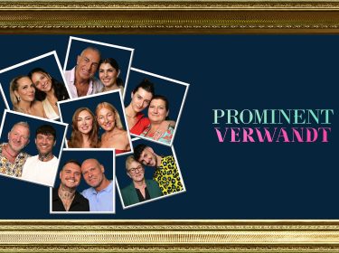 In der Collage zur Sendung Prominent verwandt sind alle prominenten Teilnehmer:innen mit ihren Angehörigen zu sehen – daneben steht der Showtitel.