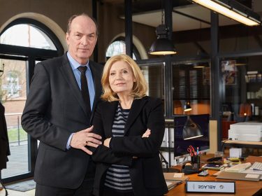 Herbert Knaup und Sabine Postel aus der TV-Serie „Die Kanzlei“.