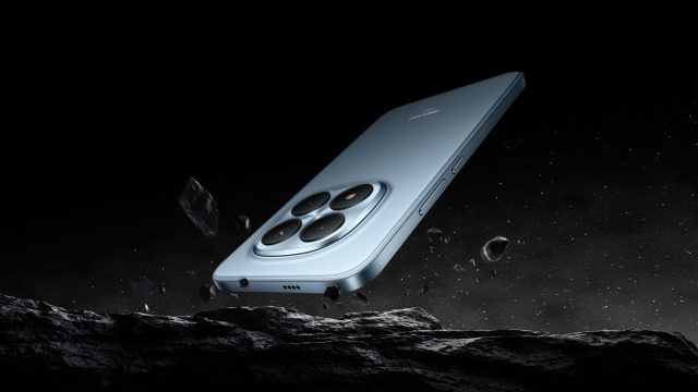 Das Xiaomi Redmi Note 15 Pro 5G trifft auf Wasser.