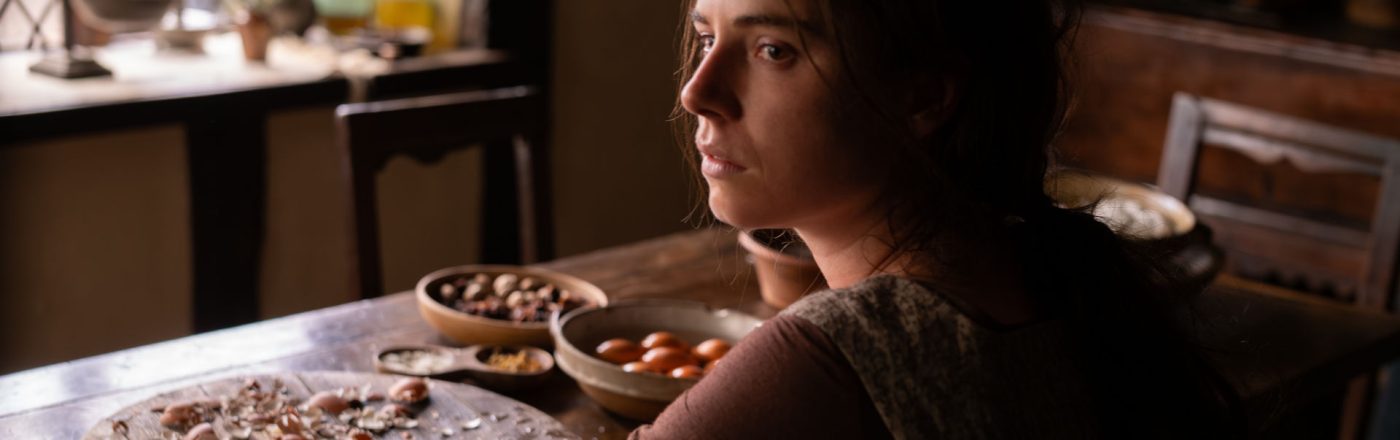 Schauspielerin Jessie Buckley als Agnes im Film 