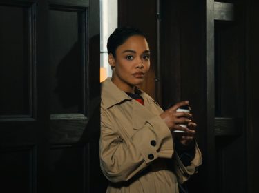 Tessa Thompson als Anna in einer Episode von 