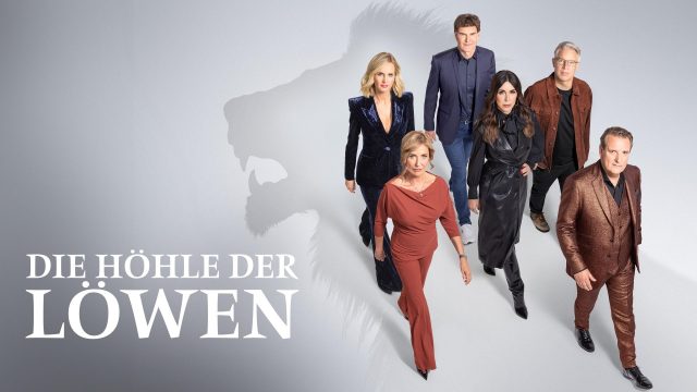 Janna Ensthaler, Carsten Maschmeyer, Dagmar Wöhrl, Judith Williams, Frank Thelen und Ralf Dümmel posieren für "Die Höhle der Löwen".